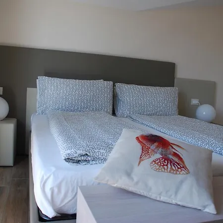 Raffaello A Mare B&B