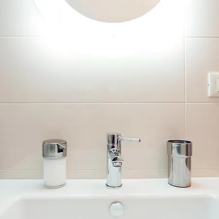 Raffaello A Mare B&B