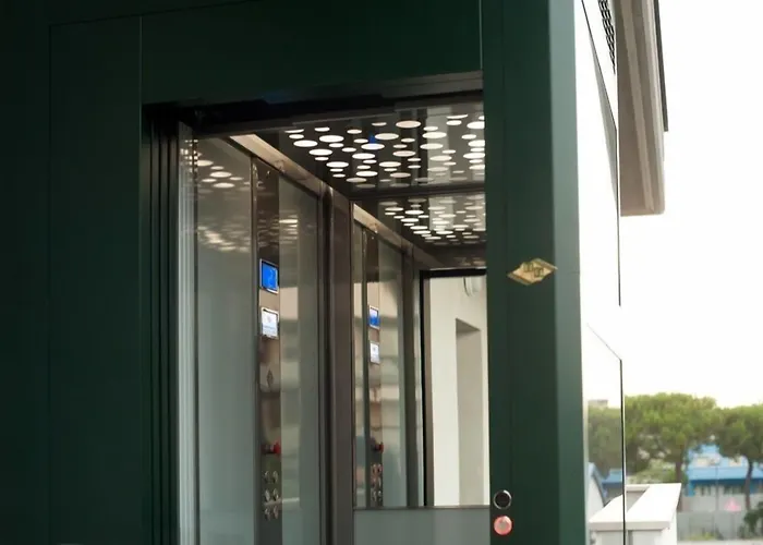 Couette-café Raffaello A Mare