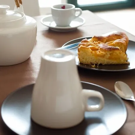 拉斐尔滨海住宿加早餐旅馆 住宿加早餐酒店 4*