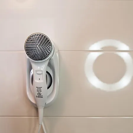 Oda ve Kahvaltı Raffaello A Mare Montesilvano Marina