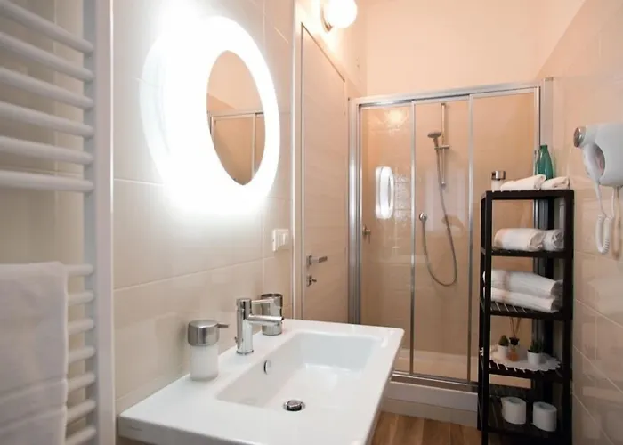 Bed & Breakfast Raffaello A Mare 4*