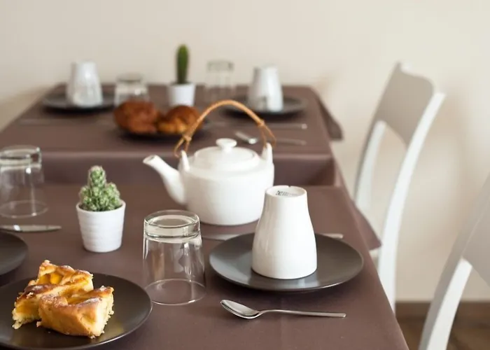 Bed & Breakfast Raffaello A Mare 4*